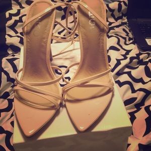 Ego official Kaia pointed heels